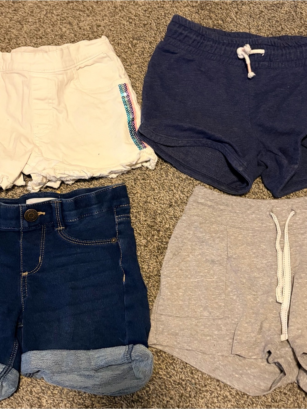 Girls Bundle of 4 Shorts Denim White Sequins Blue Gray Size 7/8 EUC